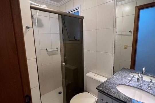 Banheiro de apartamento para alugar com 3 quartos, 86m² em Jardim Marister, Jacareí