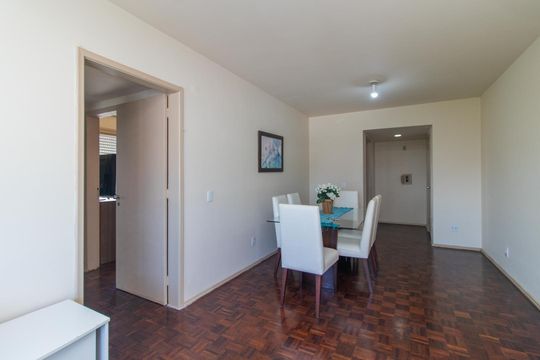 Sala de apartamento para alugar com 2 quartos, 78m² em Menino Deus, Porto Alegre