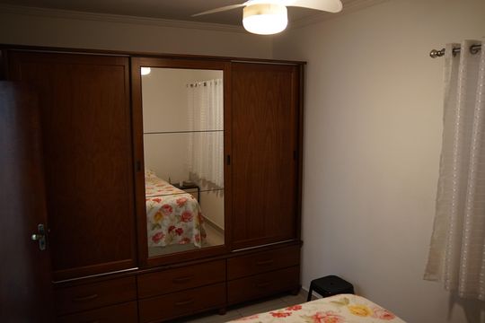 Quarto 2 de casa à venda com 3 quartos, 187m² em Jardim Toscana, Guarulhos