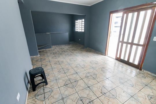 Sala 2 de casa para alugar com 4 quartos, 250m² em Vila Ernesto, São Paulo