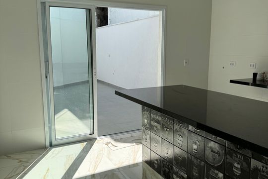 Cozinha de casa à venda com 3 quartos, 145m² em Bela Vista, Osasco