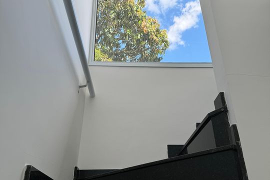 Escada de casa à venda com 3 quartos, 145m² em Bela Vista, Osasco