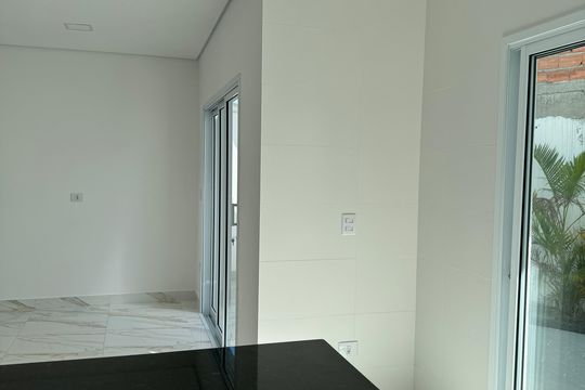 Sala de casa à venda com 3 quartos, 145m² em Bela Vista, Osasco