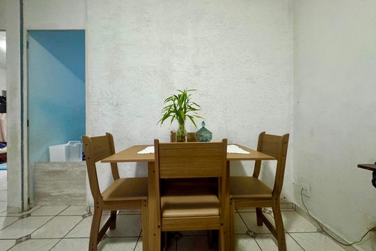 Sala de apartamento à venda com 2 quartos, 58m² em Jardim Vila Galvao, Guarulhos