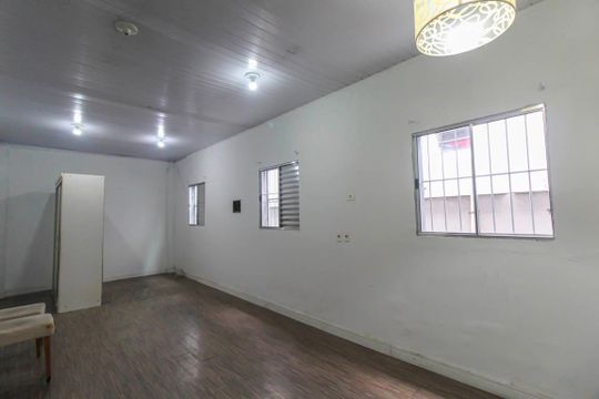 Sala/Quarto de casa à venda com 7 quartos, 300m² em Jardim Sapopemba, São Paulo