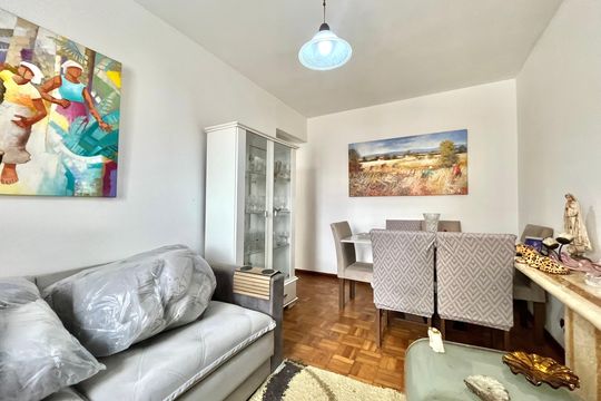 Sala de apartamento à venda com 2 quartos, 70m² em Vila Alexandria, São Paulo