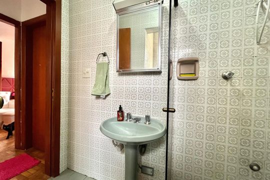 Banheiro de apartamento à venda com 2 quartos, 70m² em Vila Alexandria, São Paulo