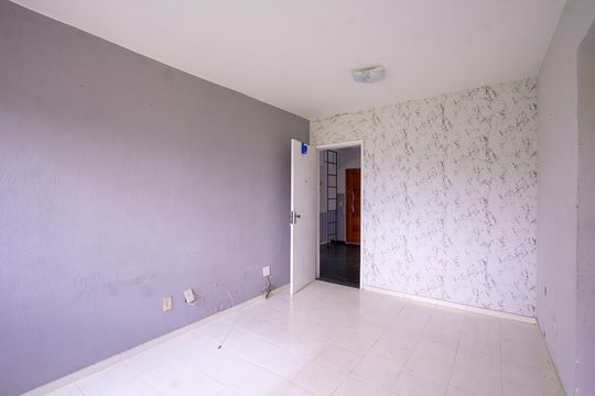 Sala de apartamento para alugar com 2 quartos, 57m² em Mutondo, São Gonçalo