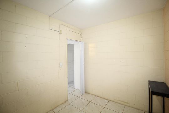 Quarto 2 de apartamento à venda com 2 quartos, 46m² em Rubem Berta, Porto Alegre