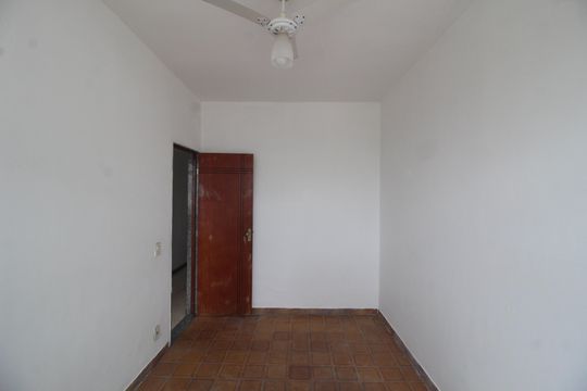 Quarto 2 de apartamento para alugar com 2 quartos, 84m² em Centro, Nilópolis