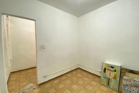 Quarto de Serviço de casa à venda com 2 quartos, 200m² em Vila Constança, São Paulo