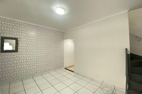 Sala de casa à venda com 2 quartos, 200m² em Vila Constança, São Paulo