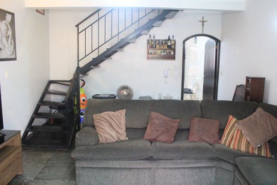 Sala de casa à venda com 3 quartos, 150m² em Cerâmica, São Caetano do Sul