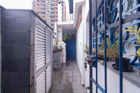 Churrasqueira e Quintal de casa à venda com 4 quartos, 127m² em Vila Monumento, São Paulo