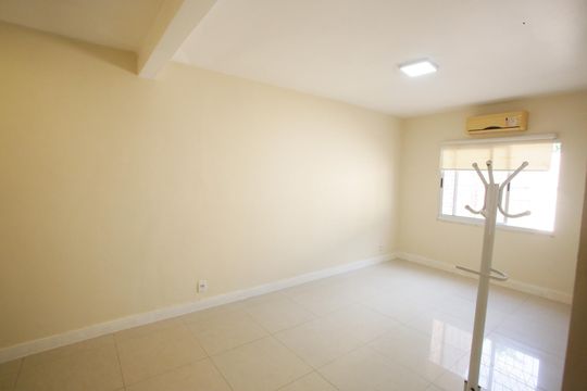 Quarto Suíte de casa para alugar com 3 quartos, 160m² em Taquara, Rio de Janeiro