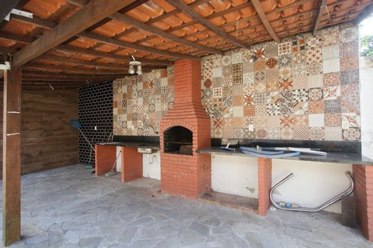 Churrasqueira de casa para alugar com 3 quartos, 160m² em Taquara, Rio de Janeiro