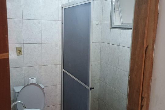 Banheiro de apartamento à venda com 2 quartos, 56m² em Fazenda da Juta, São Paulo