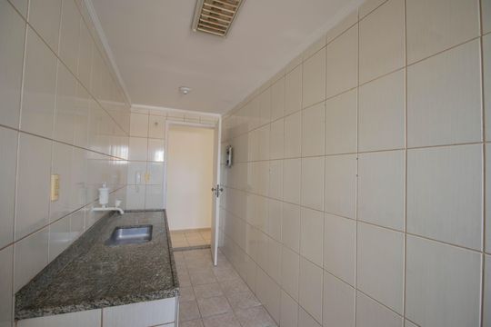 Cozinha e Área de Serviço de apartamento para alugar com 2 quartos, 64m² em Colubandê, São Gonçalo