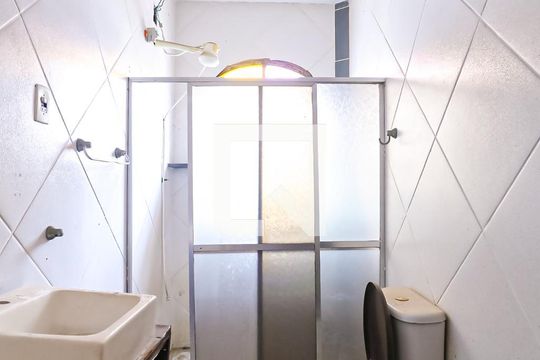 Banheiro de casa à venda com 7 quartos, 750m² em Pilares, Rio de Janeiro