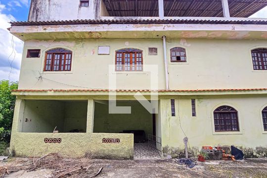 Fachada de casa à venda com 7 quartos, 750m² em Pilares, Rio de Janeiro
