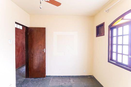 Quarto de casa à venda com 7 quartos, 750m² em Pilares, Rio de Janeiro