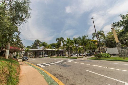 Vista da Rua de casa de condomínio para alugar com 4 quartos, 360m² em Residencial Quatro (alphaville), Santana de Parnaíba