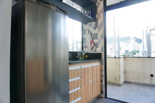 Sala 2 - Geladeira e Pia de apartamento à venda com 3 quartos, 136m² em São Pedro, Belo Horizonte