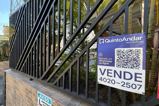 Plaquinha instalada VAIO-307 de apartamento à venda com 2 quartos, 60m² em Vila Santana I, Jundiaí