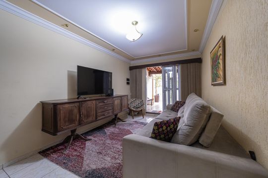 Casa à venda com 3 quartos, 101m² em Parque Savoy City, São Paulo