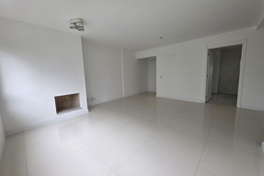 Apartamento à venda com 3 quartos, 101m² em Jardim do Salso, Porto Alegre