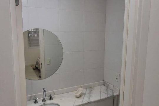 Banheiro de apartamento para alugar com 3 quartos, 76m² em Marechal Rondon, Canoas