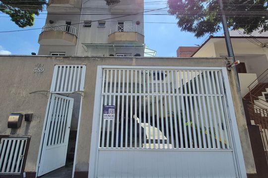 Fachada  de casa à venda com 3 quartos, 85m² em Vila Curuçá, Santo André