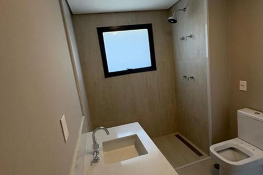 Banheiro de apartamento para alugar com 3 quartos, 147m² em Vila Nova Conceição, São Paulo