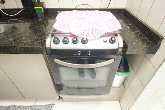 Cozinha de apartamento à venda com 3 quartos, 75m² em Jardim Santo André, Santo André