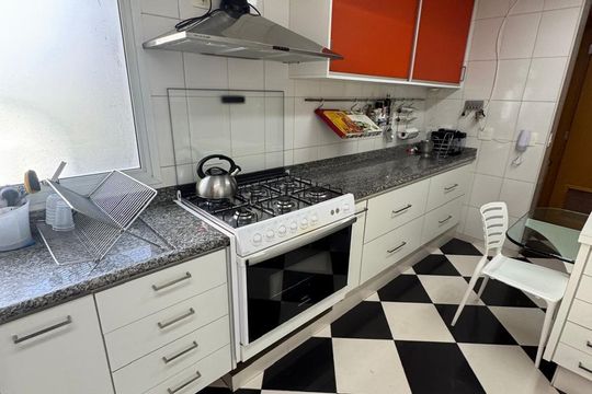 Cozinha de apartamento à venda com 4 quartos, 217m² em Vila Andrade, São Paulo