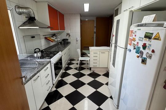 Cozinha de apartamento à venda com 4 quartos, 217m² em Vila Andrade, São Paulo