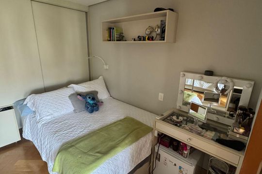 Quarto de apartamento à venda com 4 quartos, 217m² em Vila Andrade, São Paulo