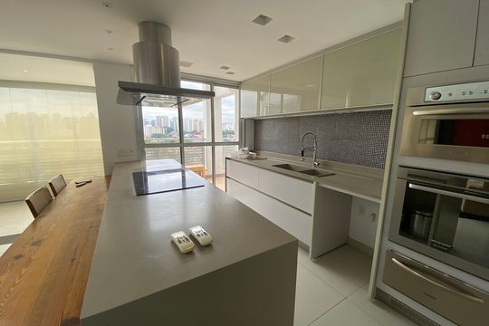 Apartamento à venda com 2 quartos, 163m² em Brooklin Novo, São Paulo