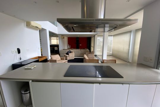 Cozinha de apartamento à venda com 2 quartos, 163m² em Brooklin Novo, São Paulo