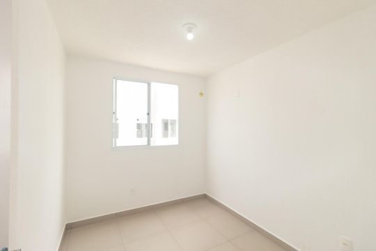 Quarto 2 de apartamento para alugar com 2 quartos, 60m² em Guaratiba, Rio de Janeiro