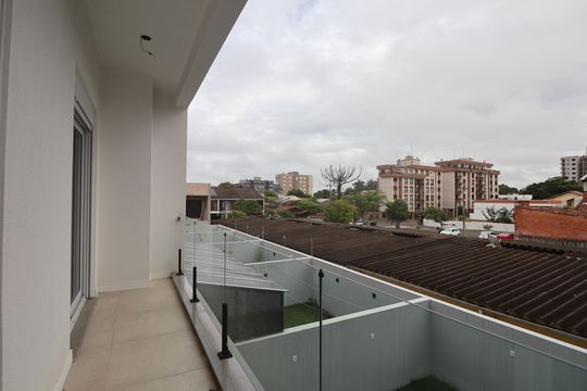 Casa à venda com 3 quartos, 162m² em Nossa Senhora das Gracas, Canoas