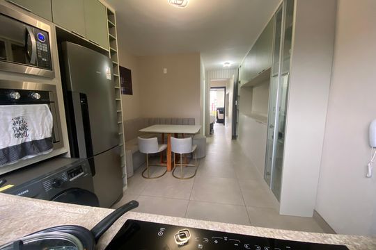 Cozinha de apartamento à venda com 1 quarto, 42m² em Vila Cordeiro, São Paulo