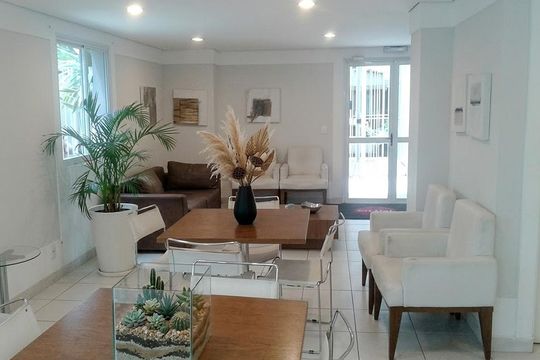 Sala de apartamento à venda com 2 quartos, 54m² em Vila Alzira, Santo André