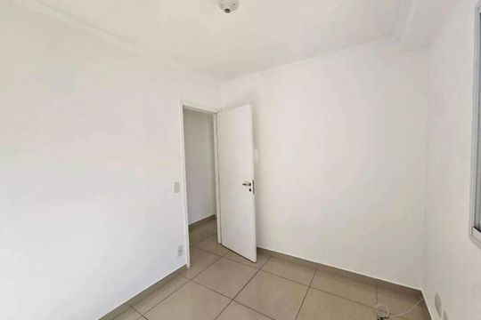 Quarto de apartamento à venda com 2 quartos, 54m² em Vila Alzira, Santo André