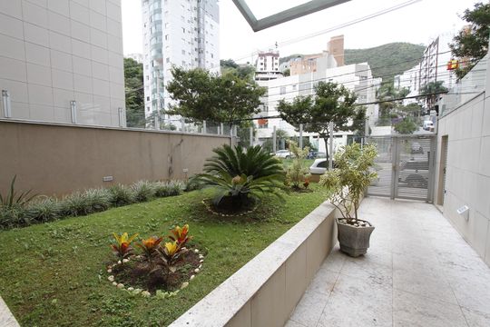 Entrada de apartamento à venda com 4 quartos, 133m² em Buritis, Belo Horizonte