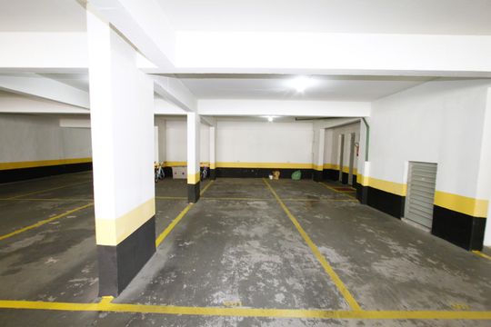 Garagem de apartamento à venda com 4 quartos, 133m² em Buritis, Belo Horizonte