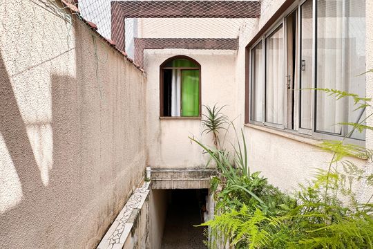 Quintal de casa à venda com 4 quartos, 247m² em Jardim Sao Luis, São Bernardo do Campo