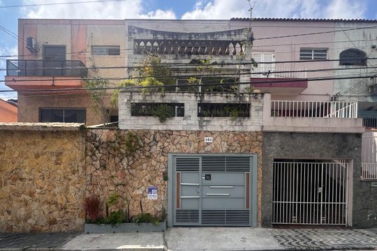 Fachada de casa à venda com 4 quartos, 247m² em Jardim Sao Luis, São Bernardo do Campo