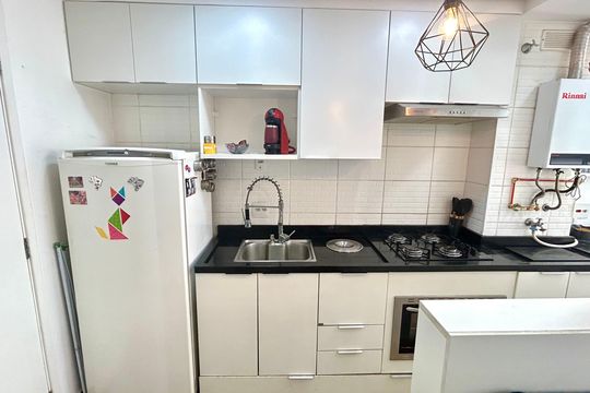 Cozinha de apartamento à venda com 2 quartos, 34m² em Vila Sao Joao, Guarulhos