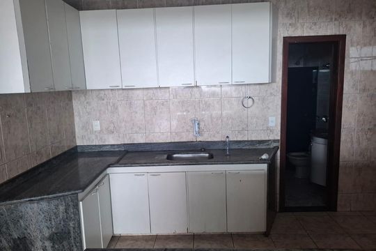 Cozinha de apartamento para alugar com 3 quartos, 175m² em Califórnia, Belo Horizonte